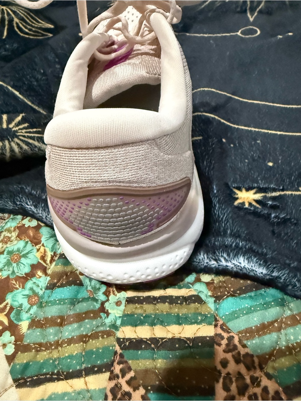 Brooks Women's Ghost 16 running sneakers almond peach/coconut/purple size 10 - Picture 7 of 15